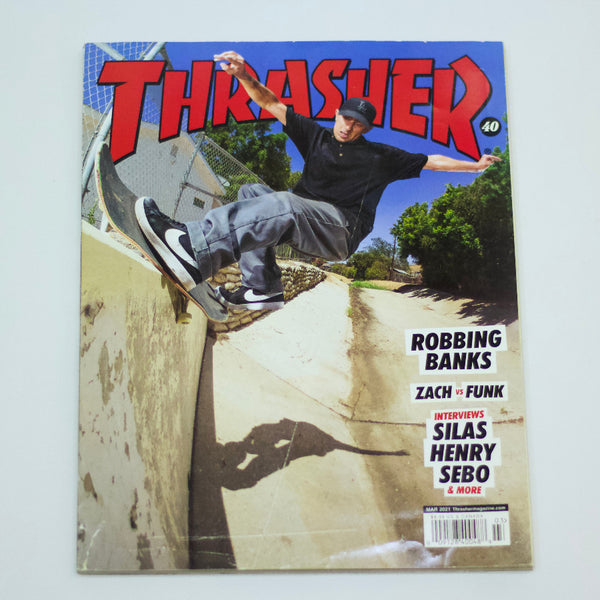 REVISTA THRASHER MAGAZINE - MARÇO/2021  Compre as edições recentes da Thrasher Magazine aqui na Forever Skateshop.  Decidimos trazer dos Estados Unidos, todos os meses, as edições da Thrasher Magazine como forma de permitir que os skatistas brasileiros tenham acesso a esta que hoje é uma verdadeira instituição do skatebaord mundial.